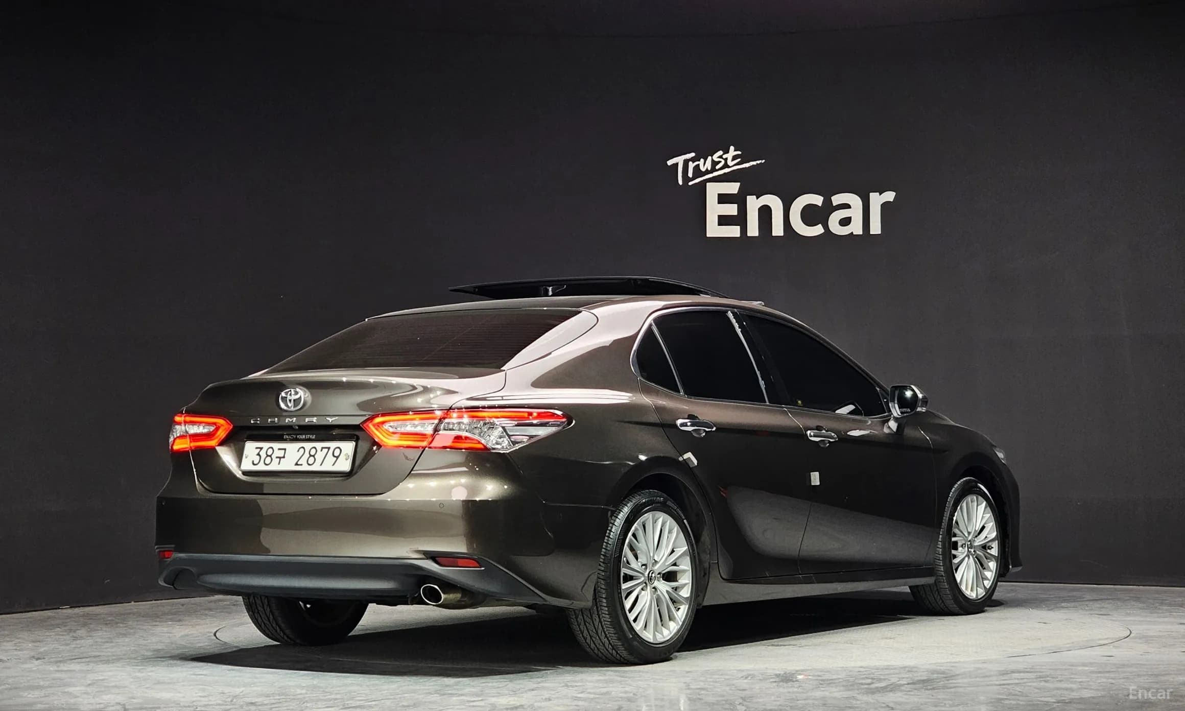 Camry (XV70)
