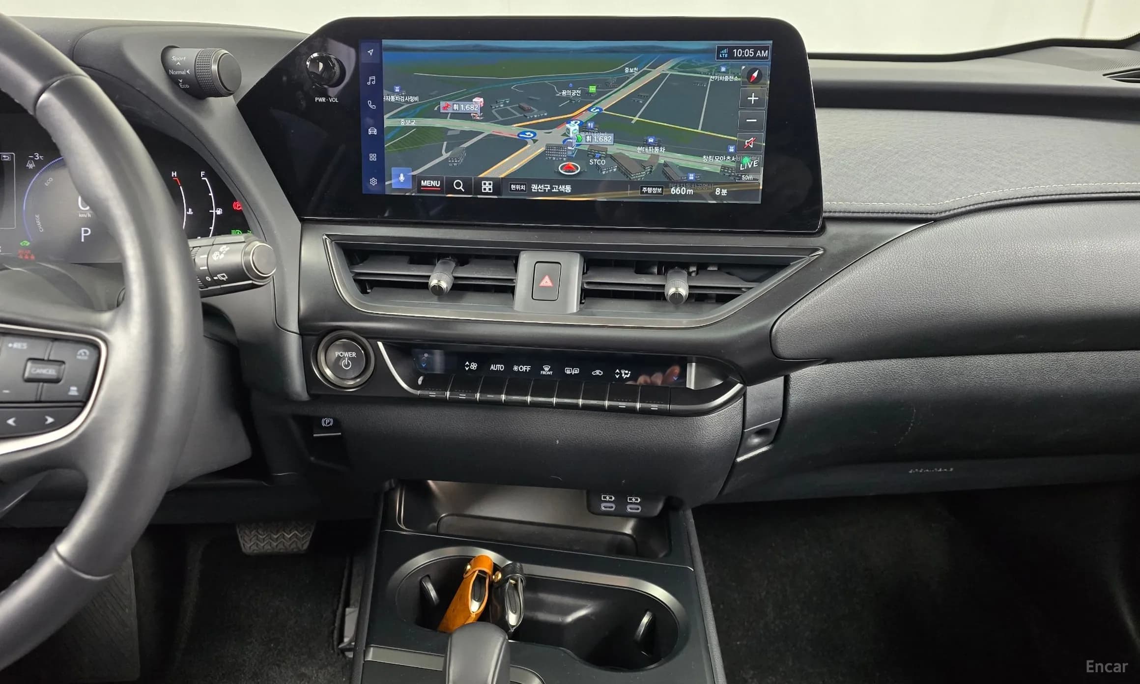 UX300h