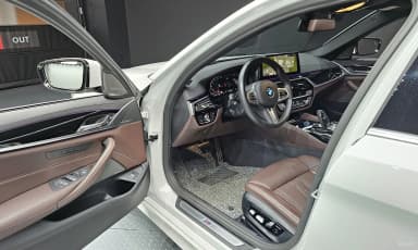 5 Series (G30)