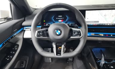 5 Series (G60)
