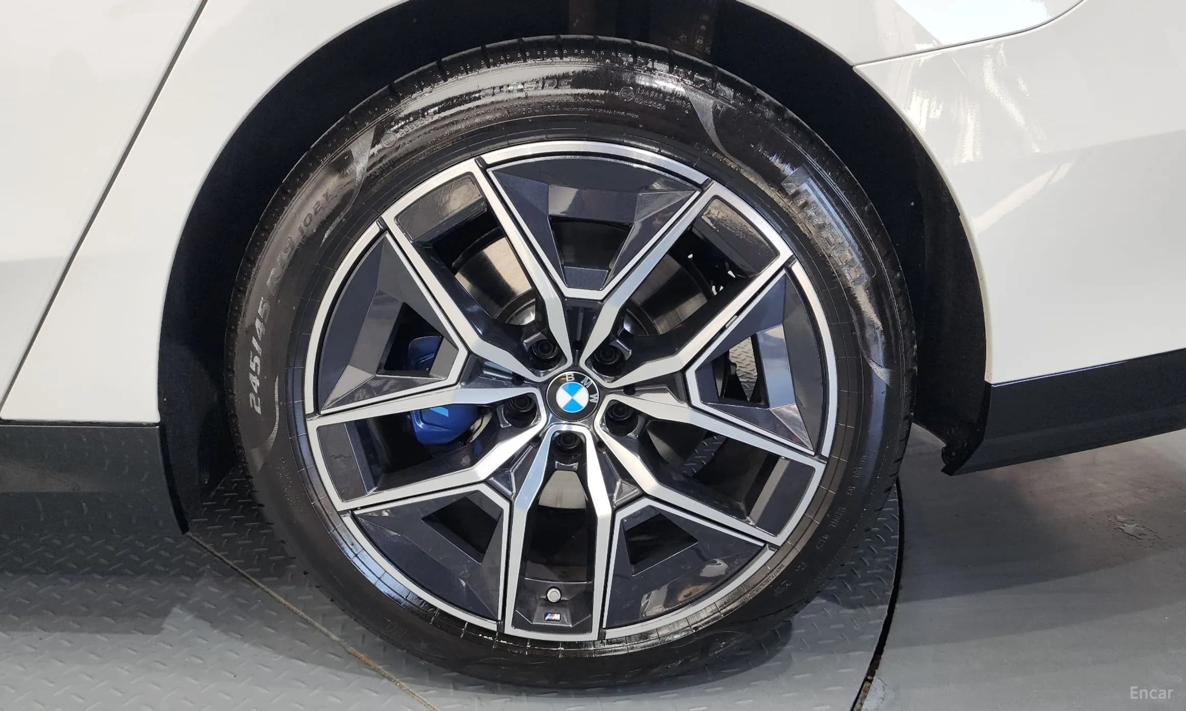 5 Series (G60)