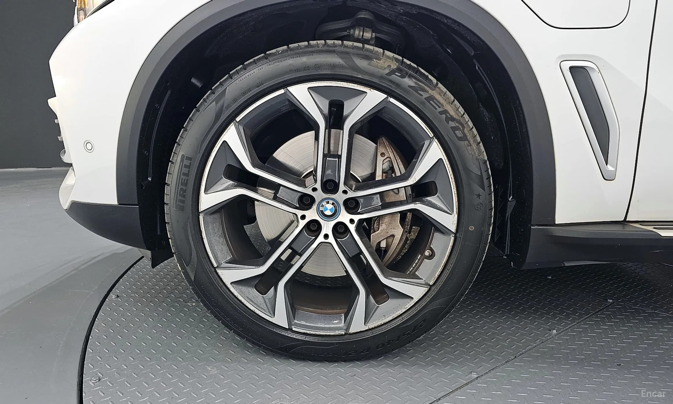 X5 (G05)