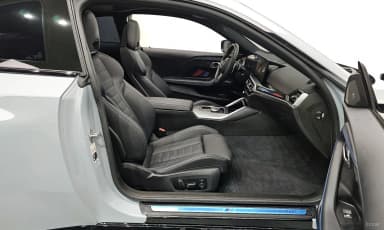 2 Series (G42)