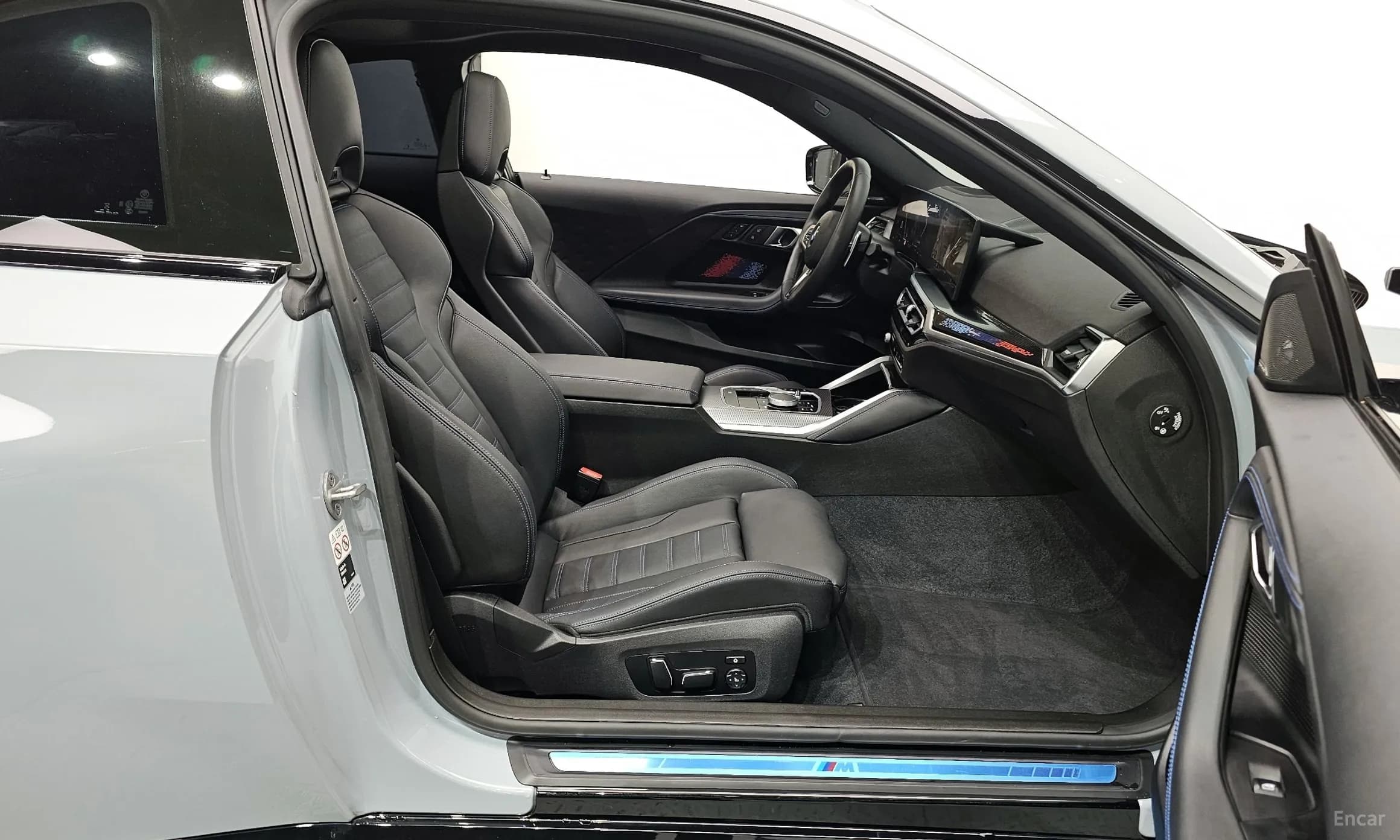 2 Series (G42)