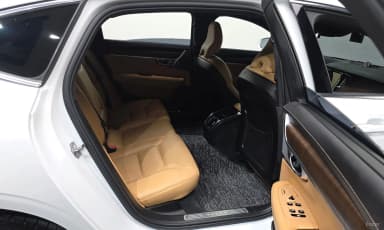 S90