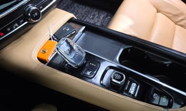 S90