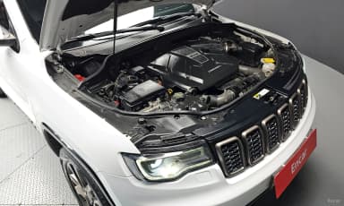 Grand Cherokee