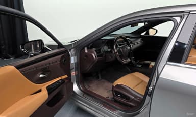 ES300h 7th Generation