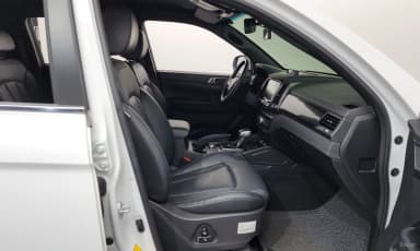 Rexton Sports Khan