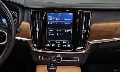 S90