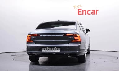 S90