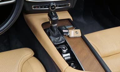 S90