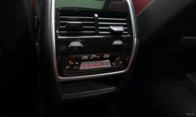 X6 (G06)