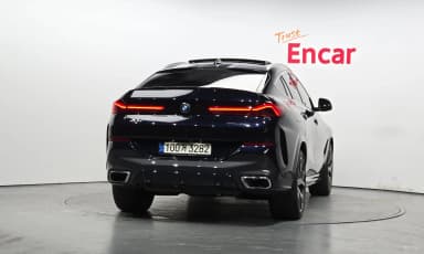 X6 (G06)