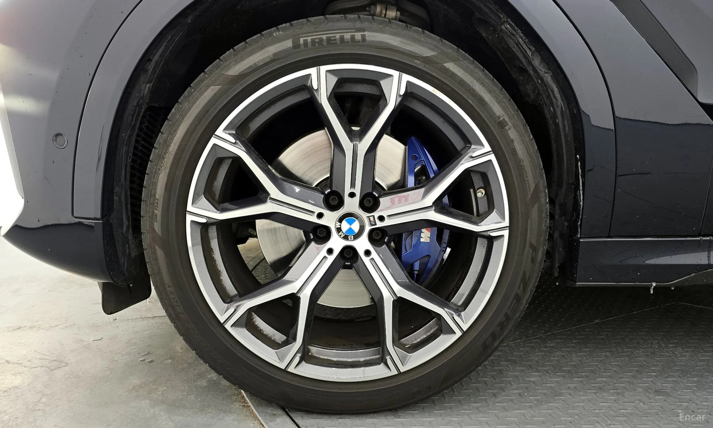 X6 (G06)