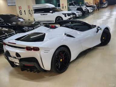 SF90 Spyder
