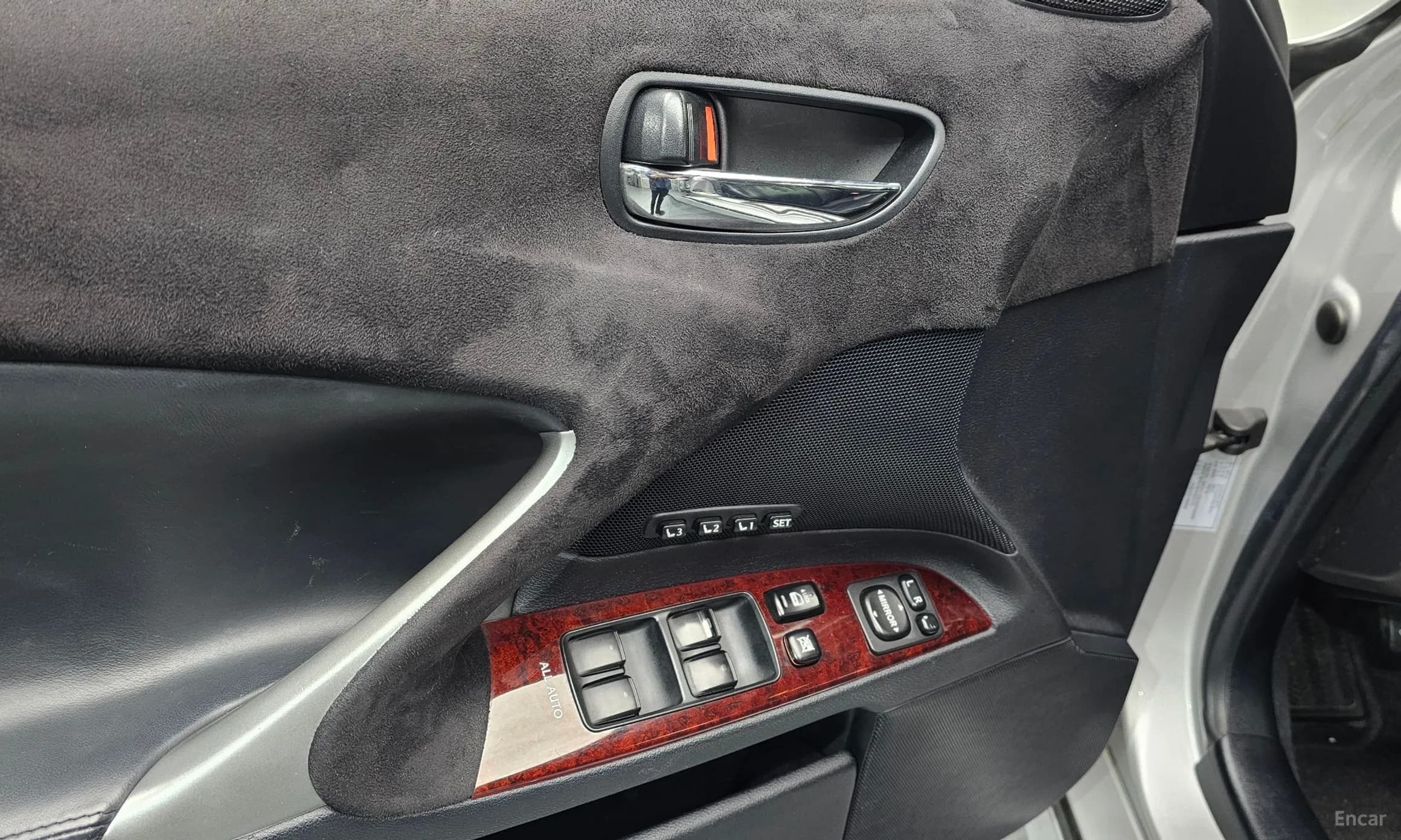 IS250