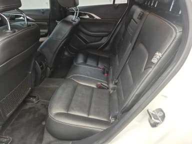 QX30