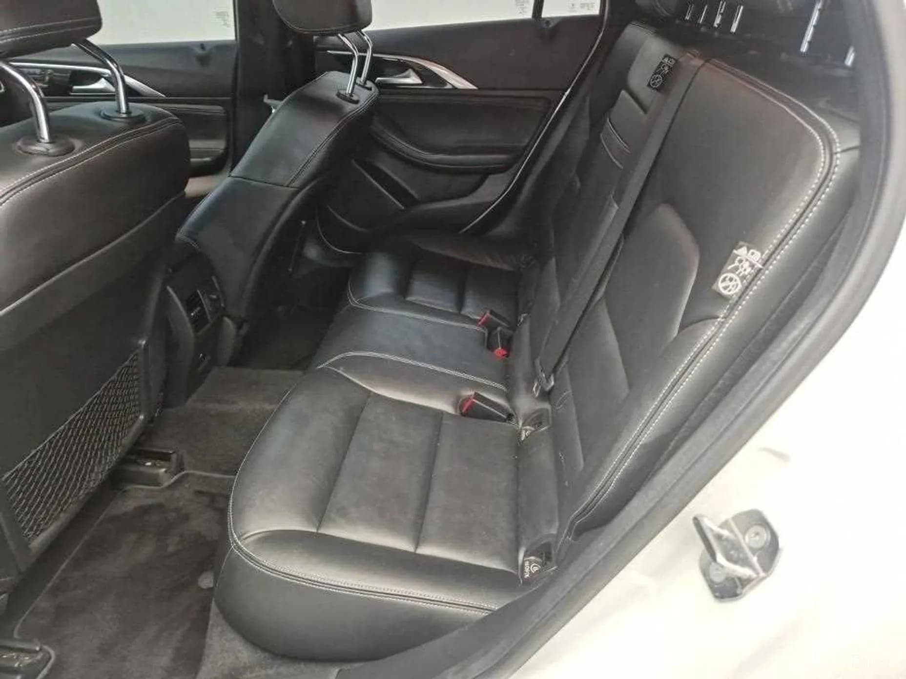QX30