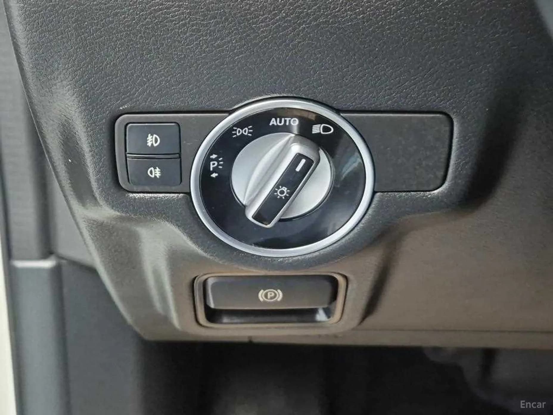 QX30