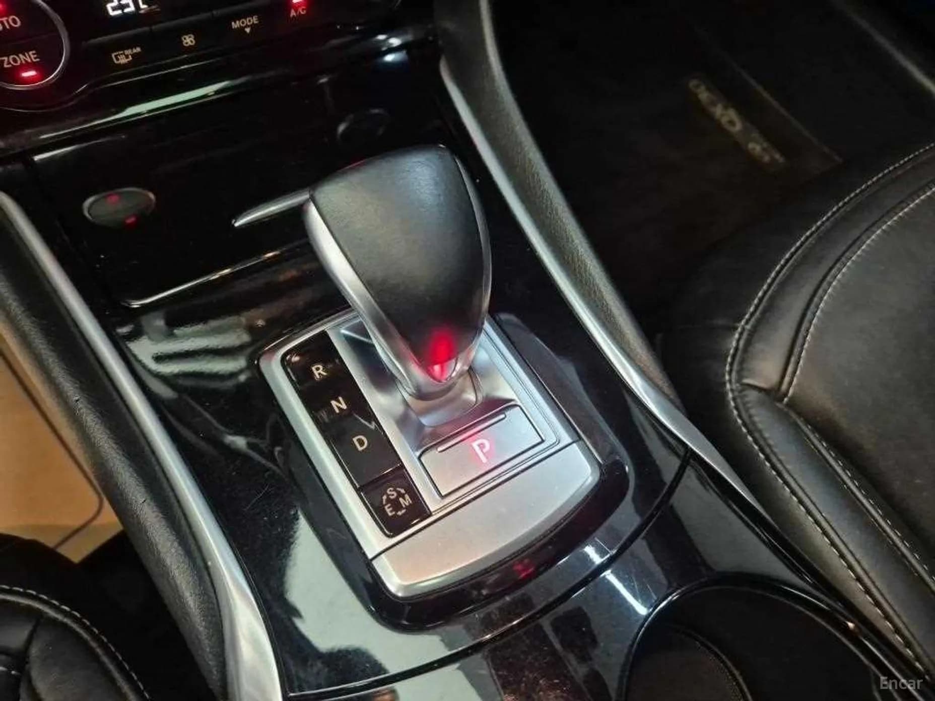 QX30