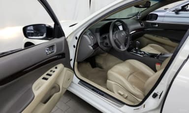 G37