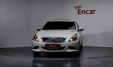 G37