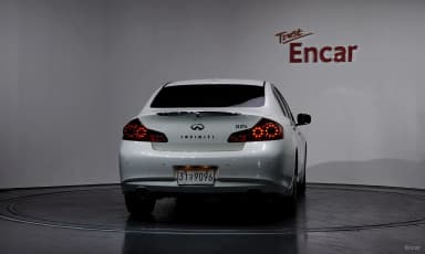 G37