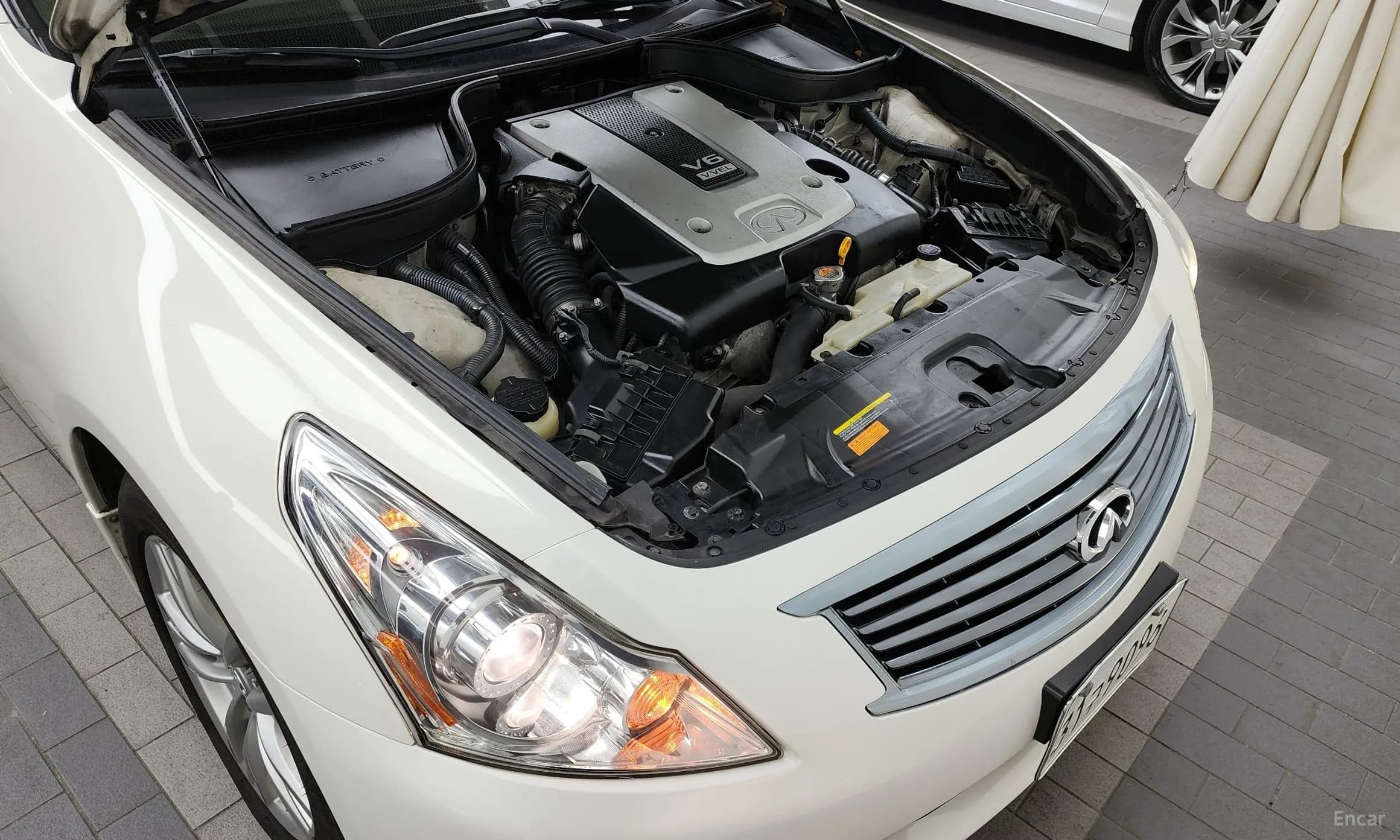 G37