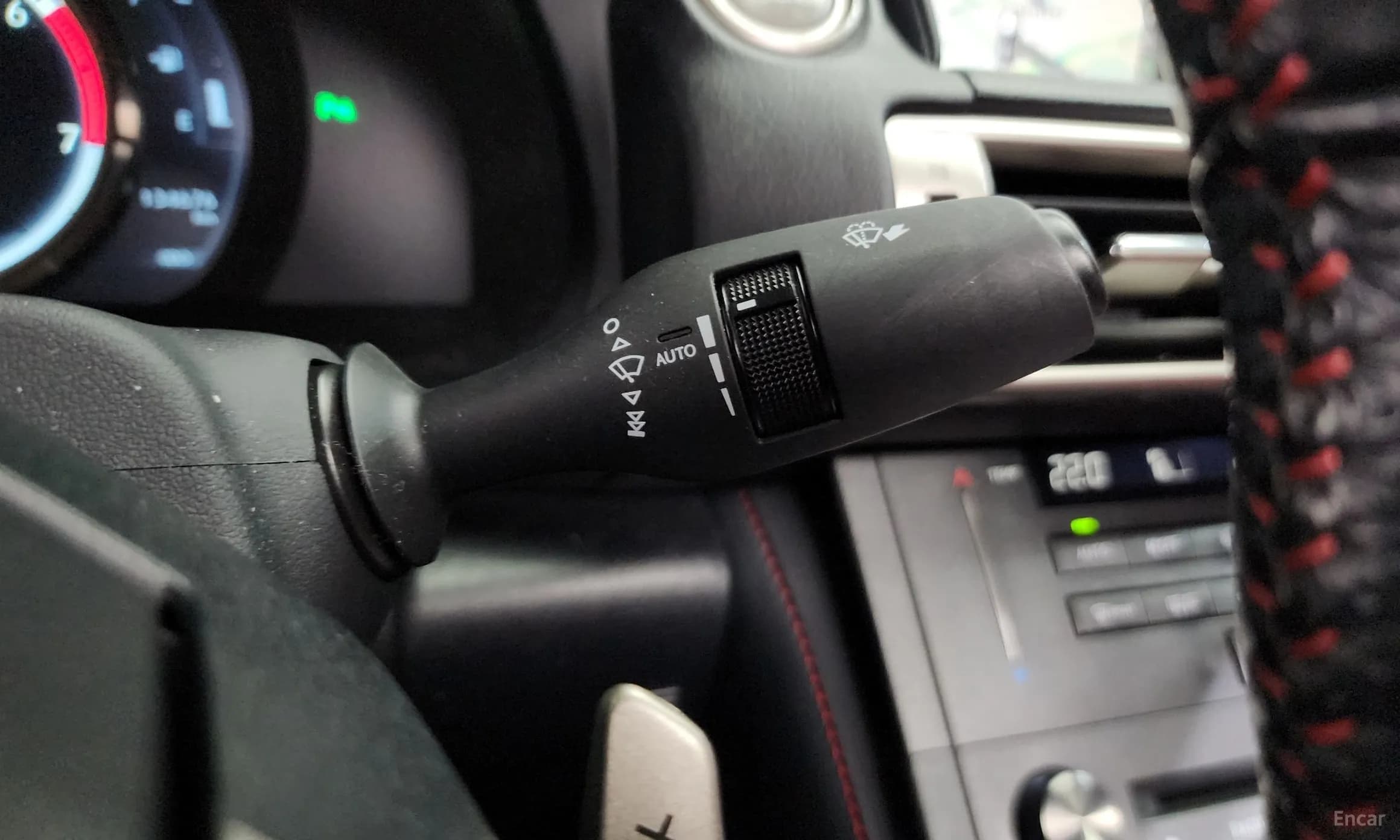 New IS200t