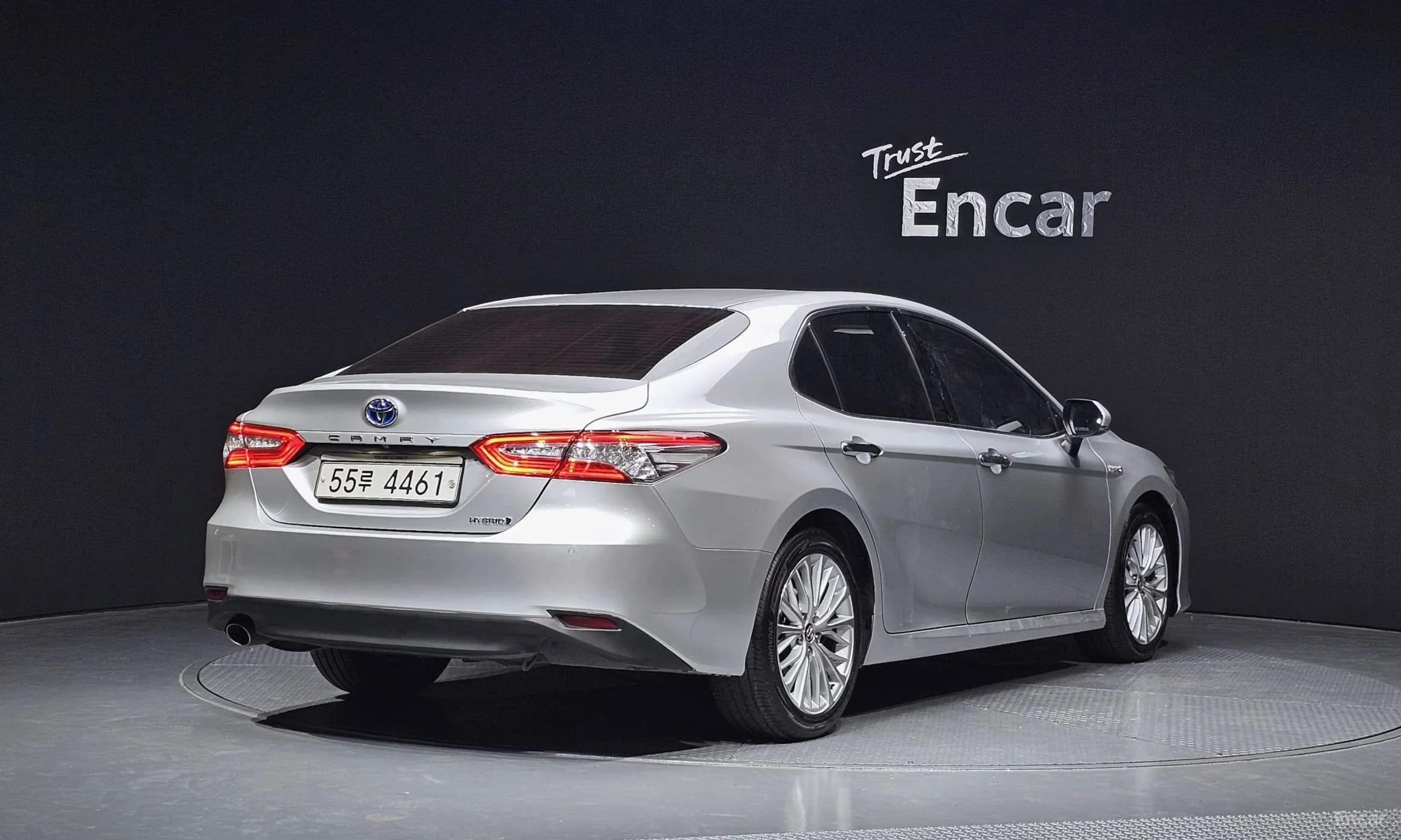 Camry (XV70)