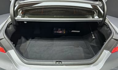 Camry (XV70)