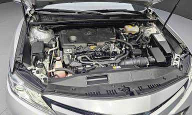 Camry (XV70)