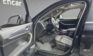 X4 (G02)
