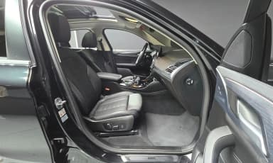 X4 (G02)