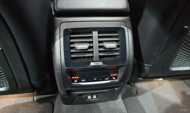 X4 (G02)