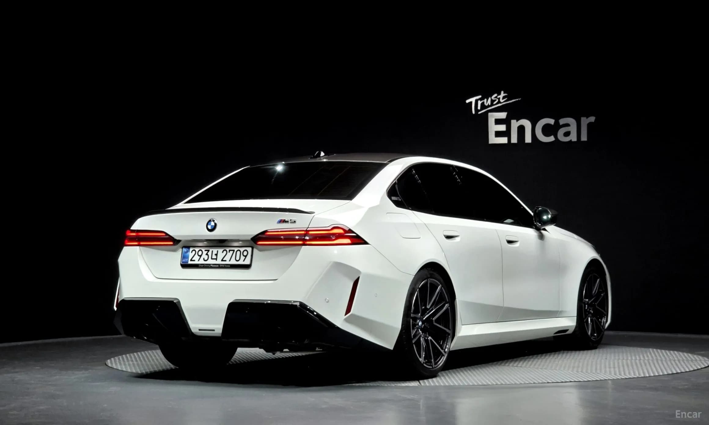 M5 (G90)