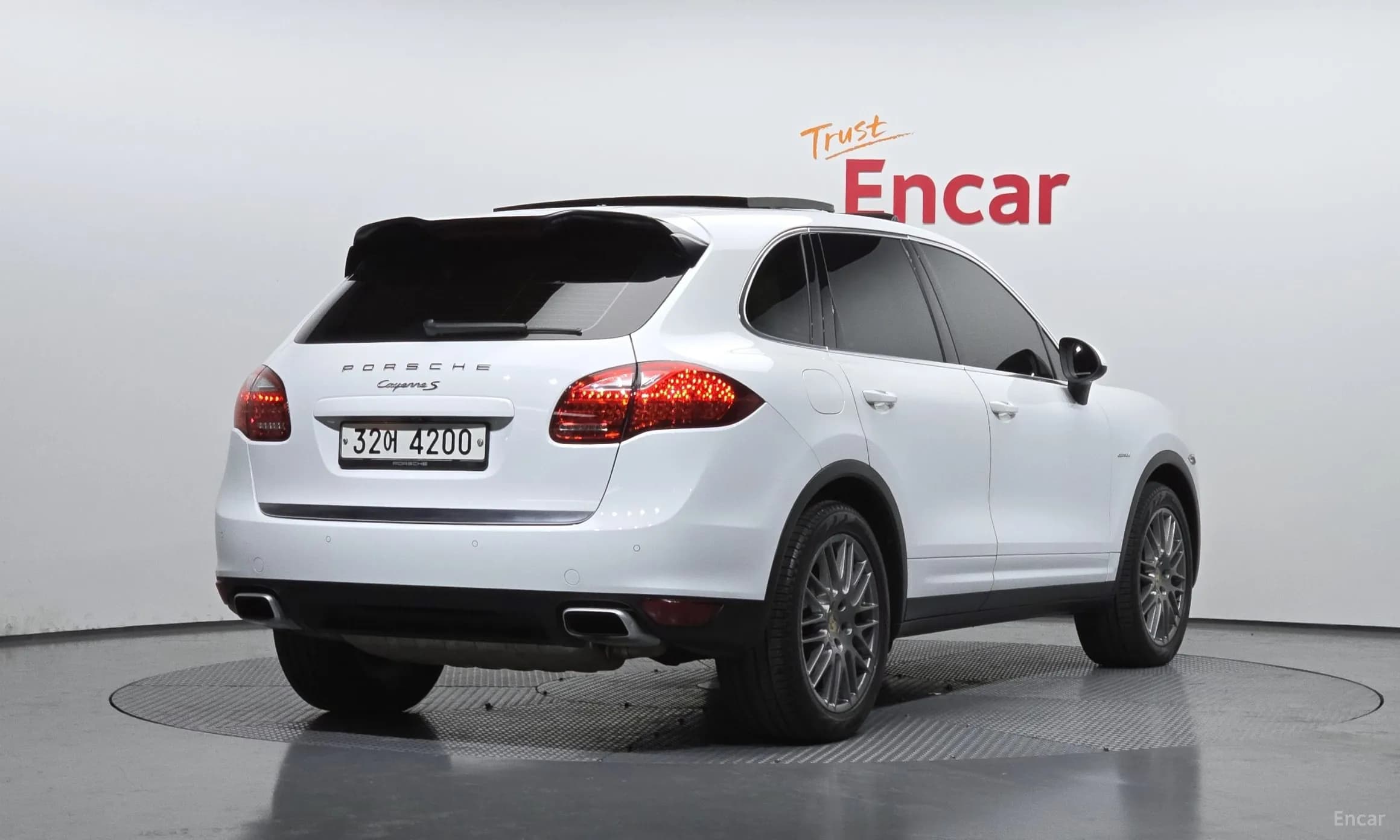 New Cayenne