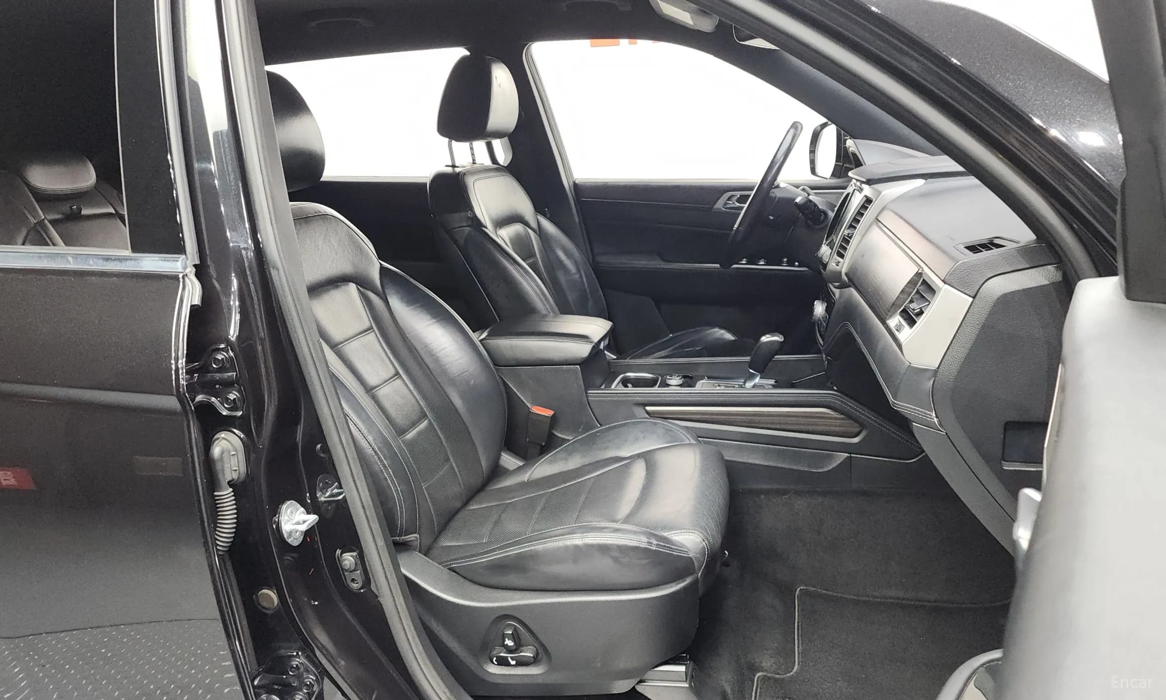 G4 Rexton