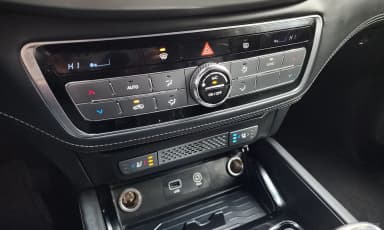 G4 Rexton
