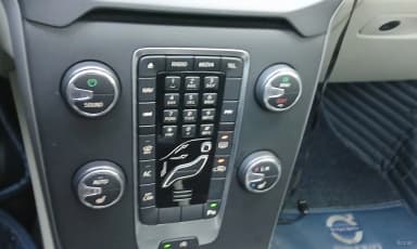 V40