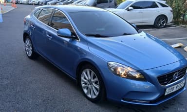 V40