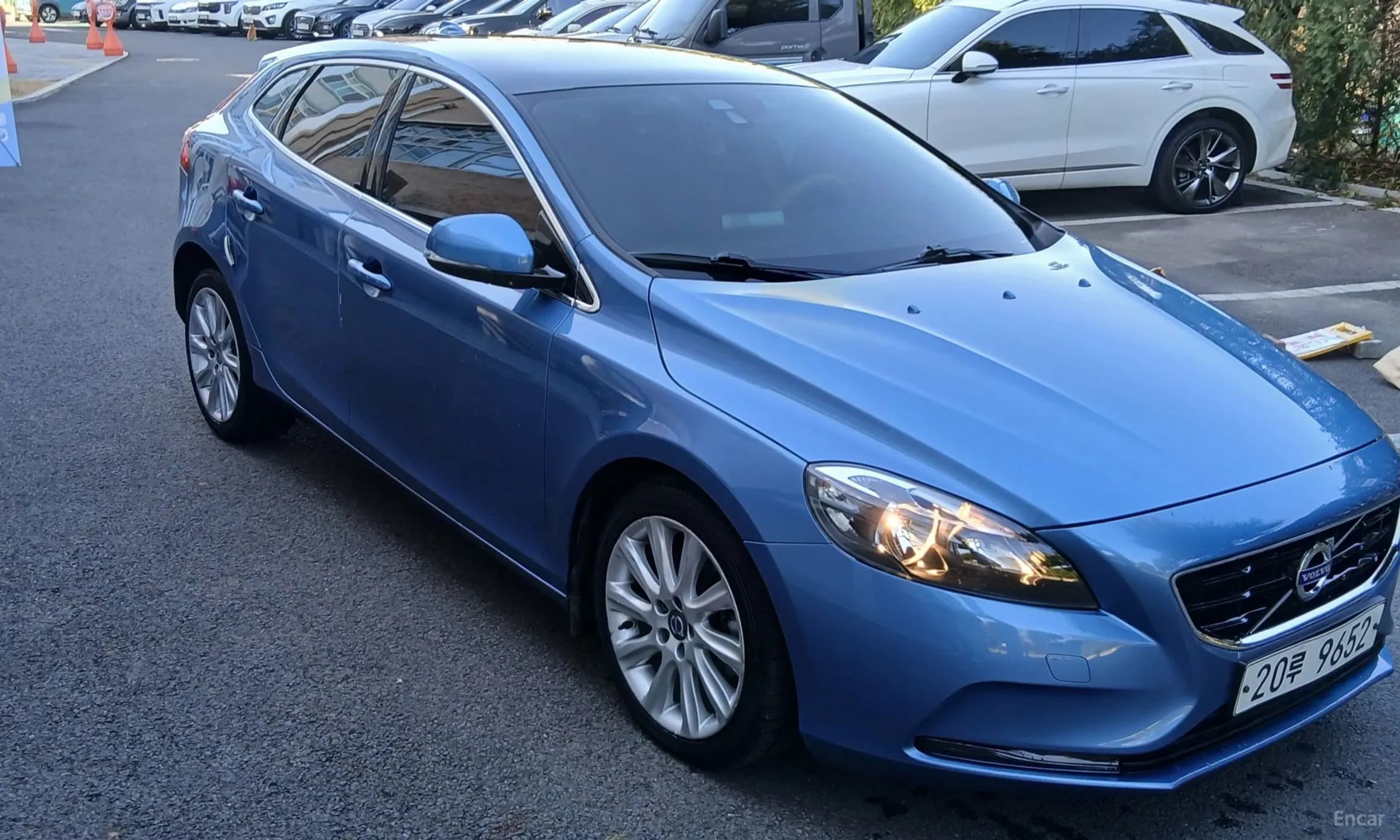 V40