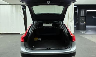 V90 Cross Country