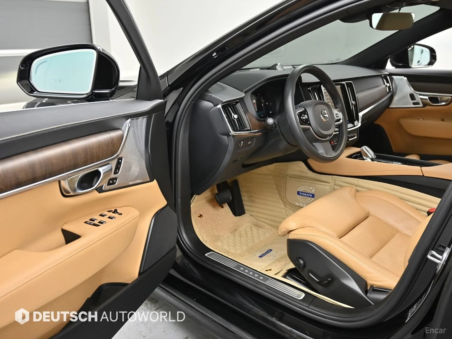 S90