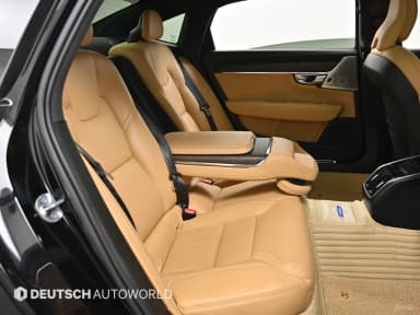 S90