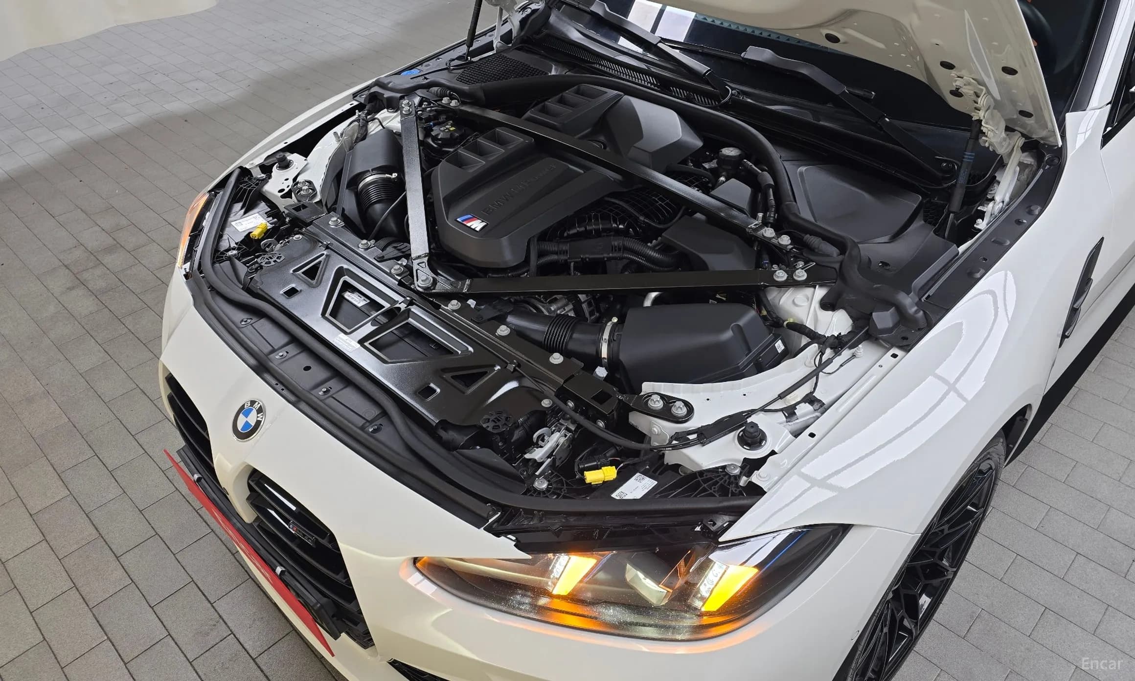M4 (G82)