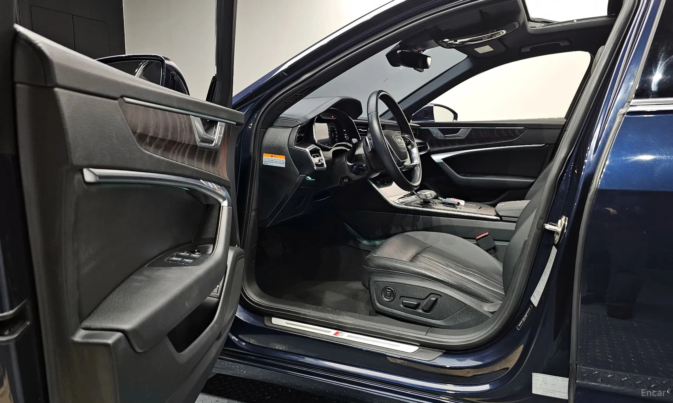 A6 (C8)