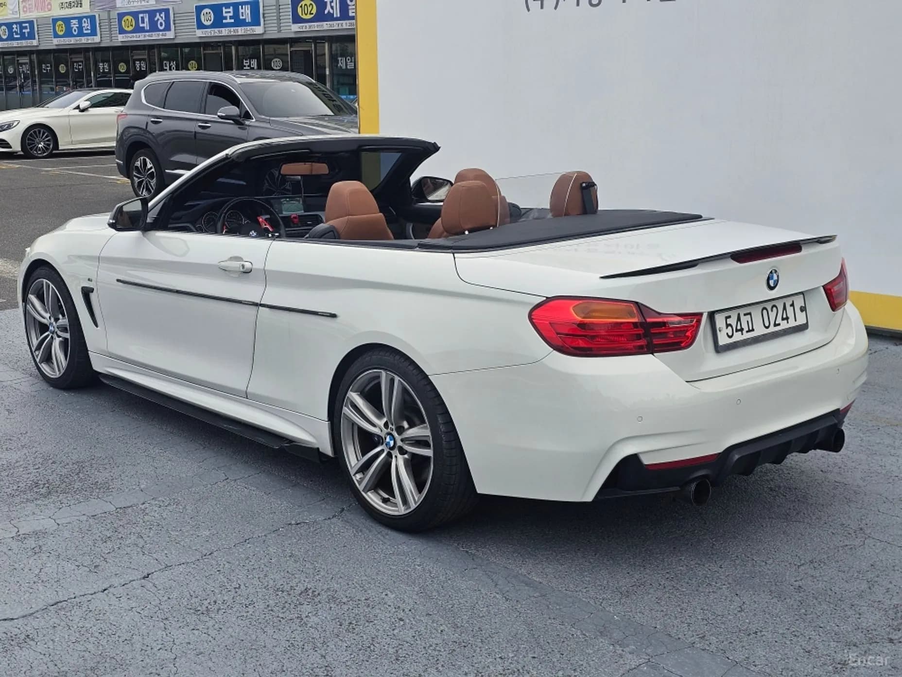 Series 4 (F32)