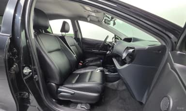 Prius C